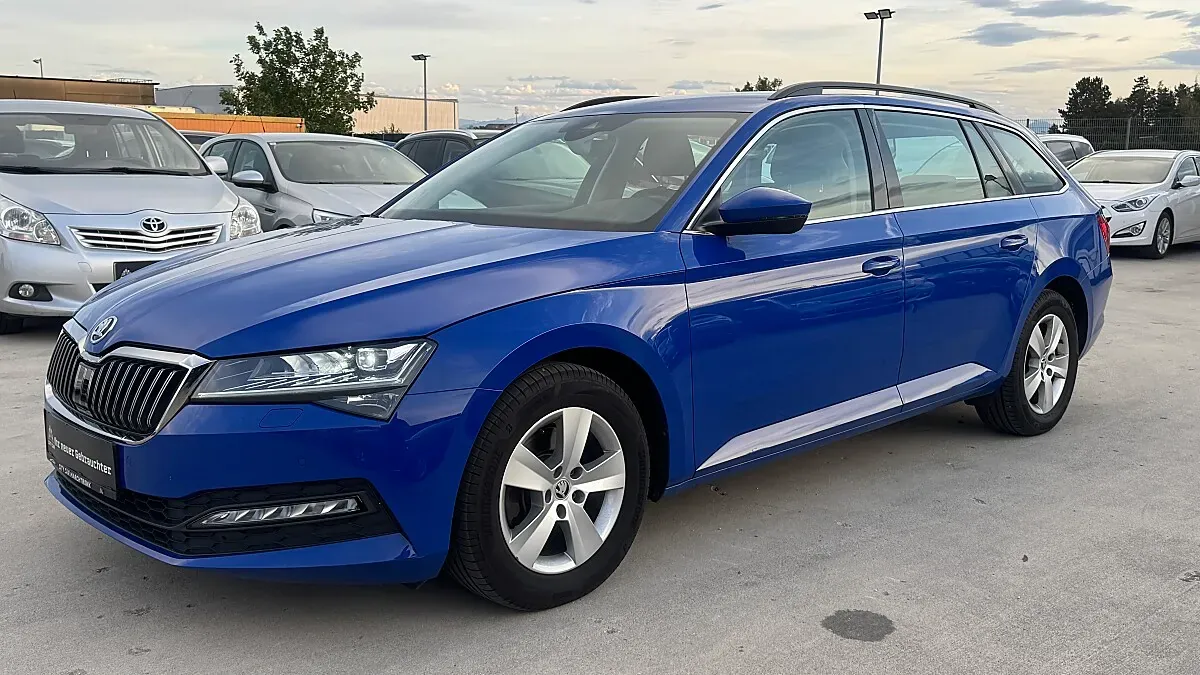 Skoda Superb 2021 photo 3