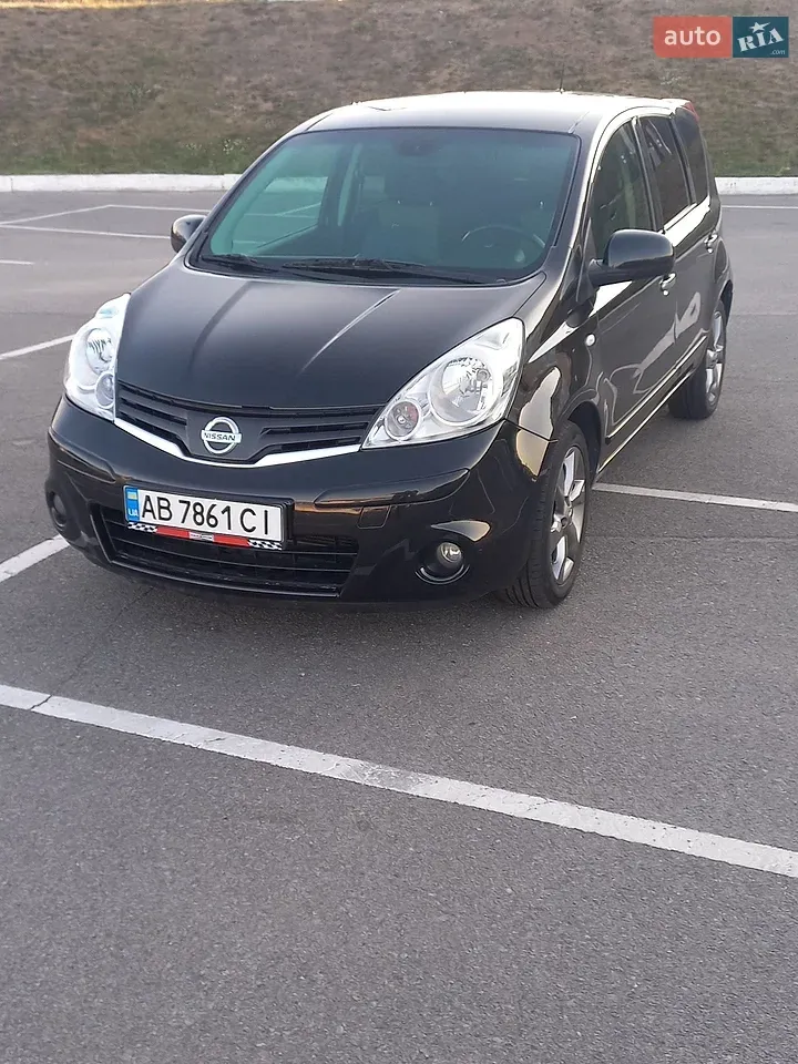 Nissan Note 2010 photo 5
