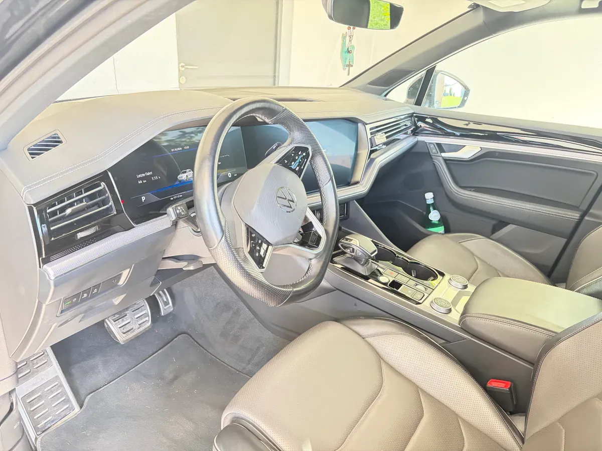 Volkswagen Touareg 2021 photo 3