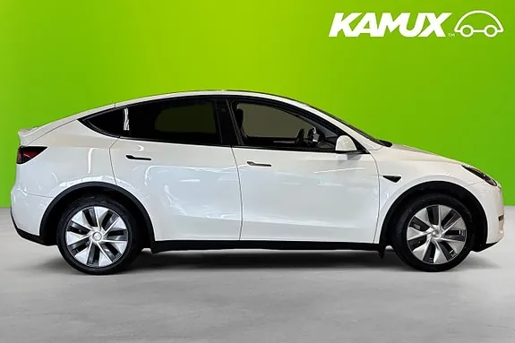 Tesla Model Y 2024 photo 2
