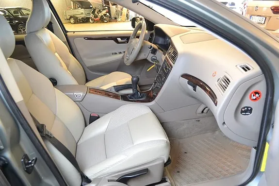 Volvo V70 2007 photo 5