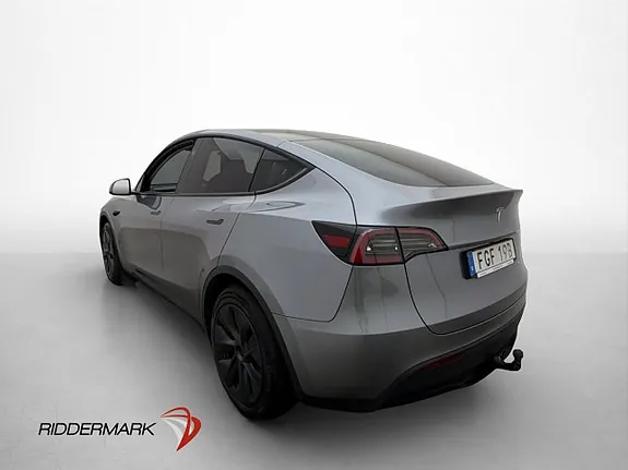 Tesla Model Y 2025 photo 5
