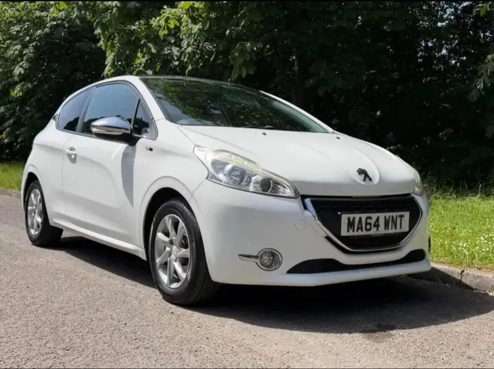 Peugeot 208
