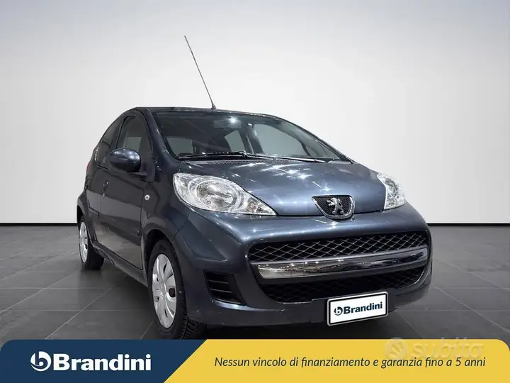 Peugeot 107 2011 photo 4