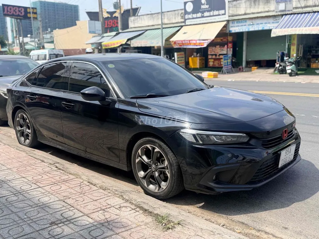 Honda Civic 2023 photo 2