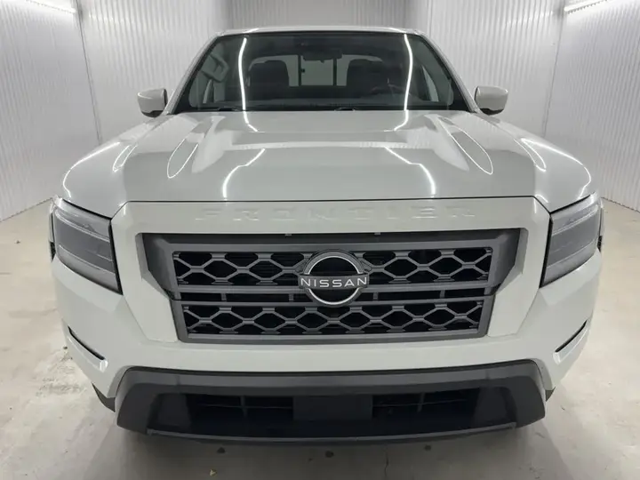 Nissan Frontier 2022 photo 3