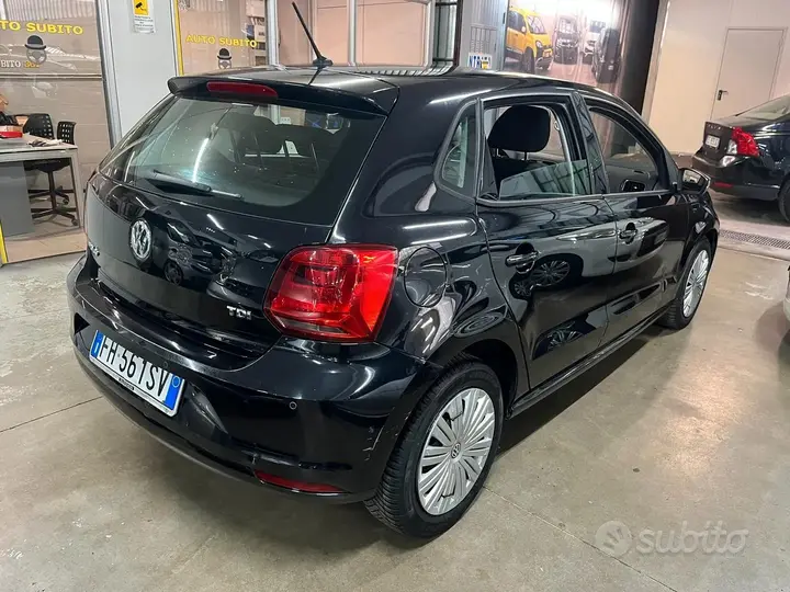 Volkswagen Polo 2017 photo 2