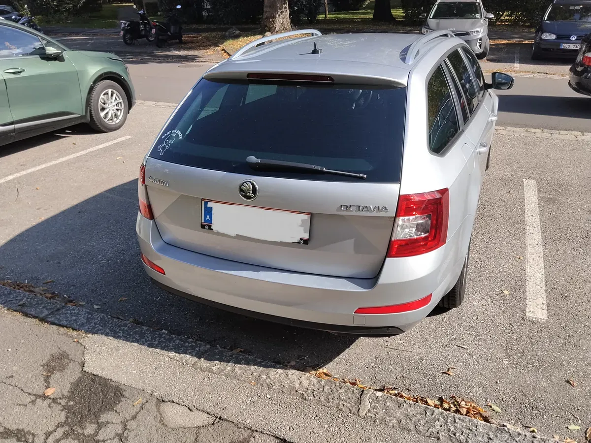 Skoda Octavia 2013 photo 3