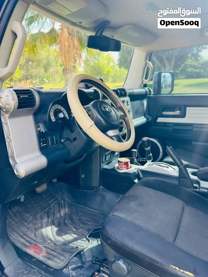 Toyota Fj Gxr 2012 photo 4