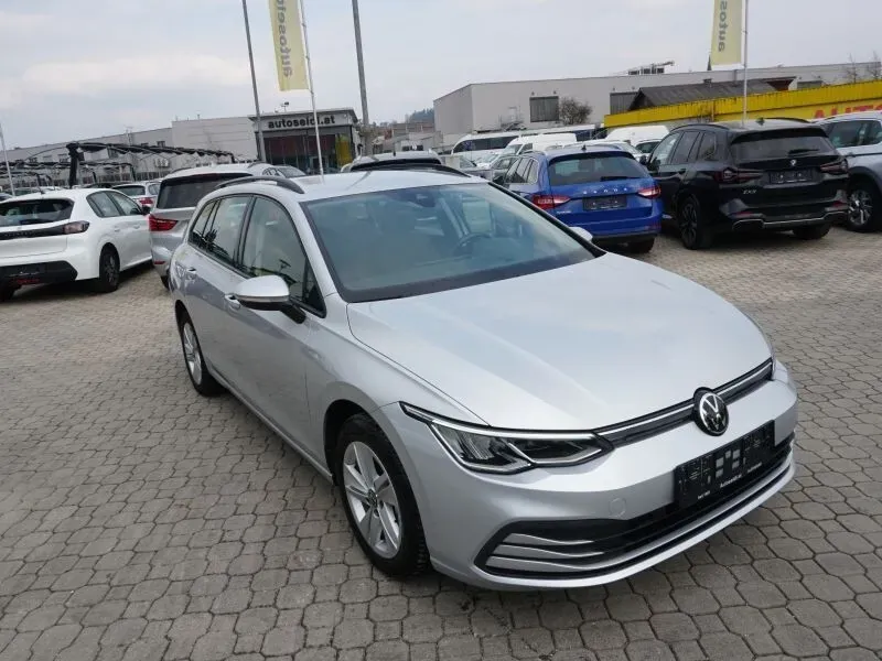 Volkswagen Golf 2023 photo 3