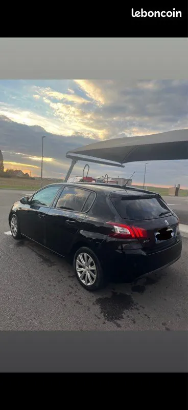 Peugeot 308 2017 photo 2