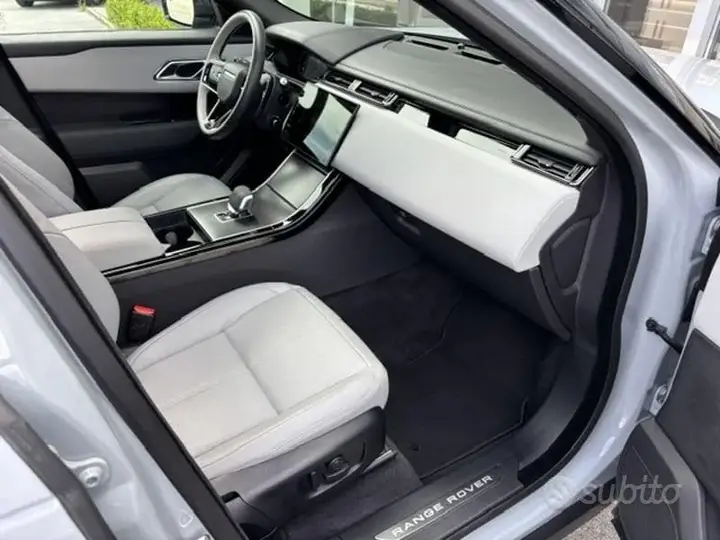 Land Rover Velar 2025 photo 3