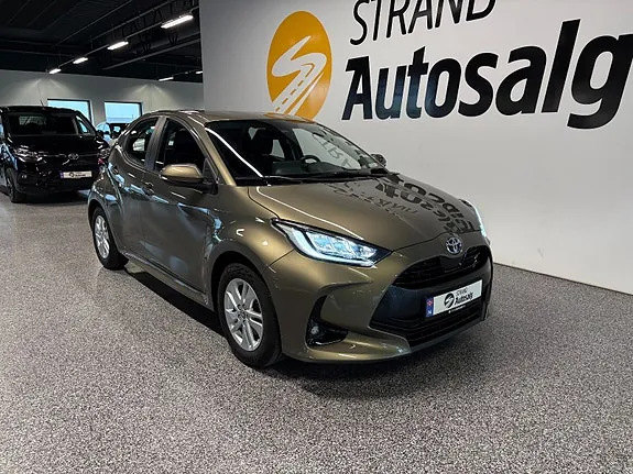 Toyota Yaris 2022 photo 2