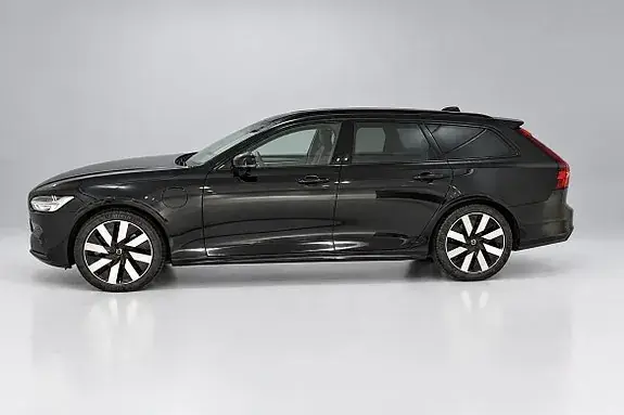 Volvo V90 2025 photo 2