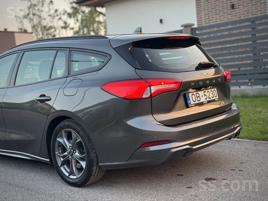 Ford Focus 2021 photo 4