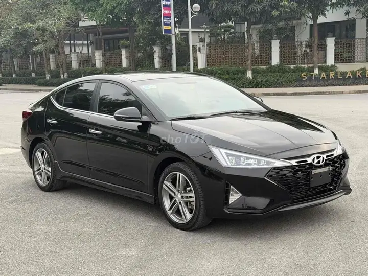 Hyundai Elantra 2021 photo 3