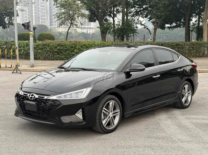 Hyundai Elantra 2021 photo 2