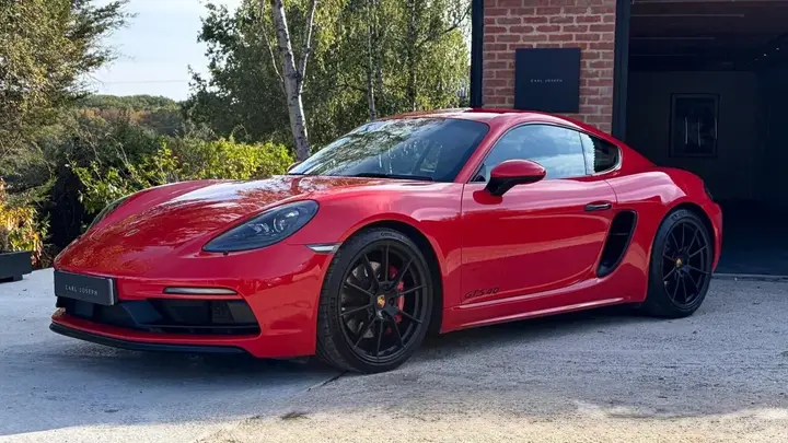 Porsche 718 Cayman