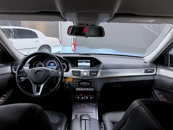 Mercedes-Benz E200 2015 photo 2