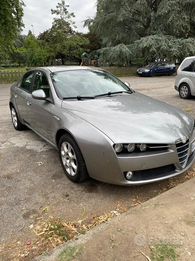 Alfa Romeo 159