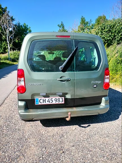 Citroen Berlingo 2010 photo 2