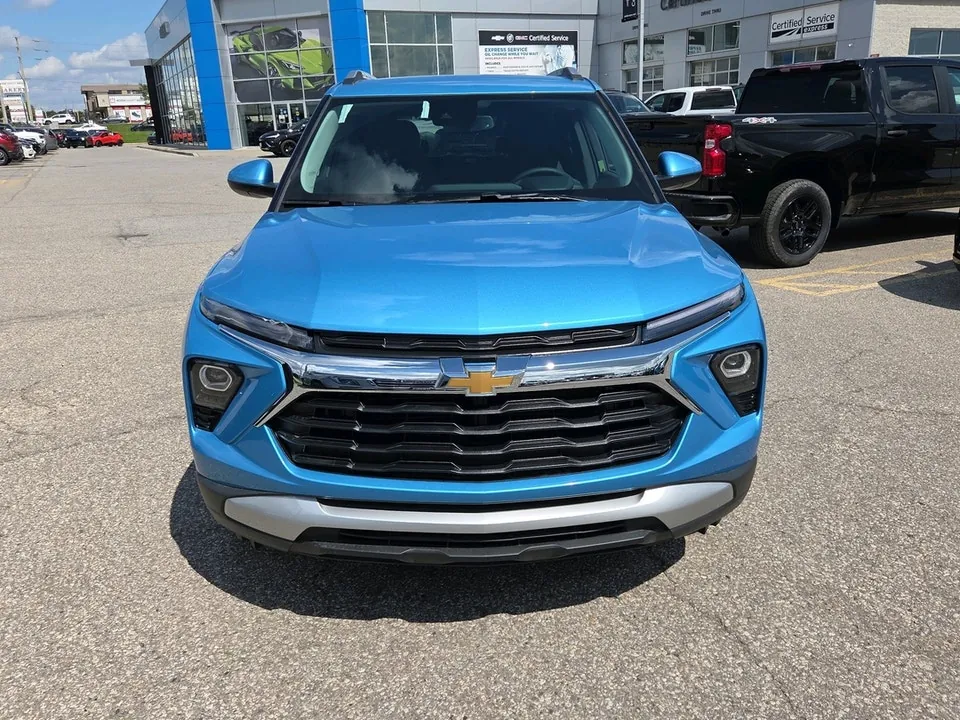 Chevrolet Trailblazer 2026 photo 2