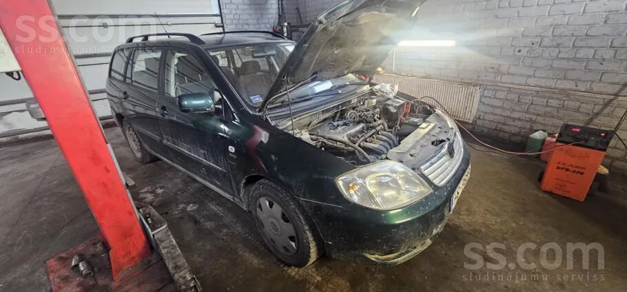 Toyota Avensis 2006 photo 2