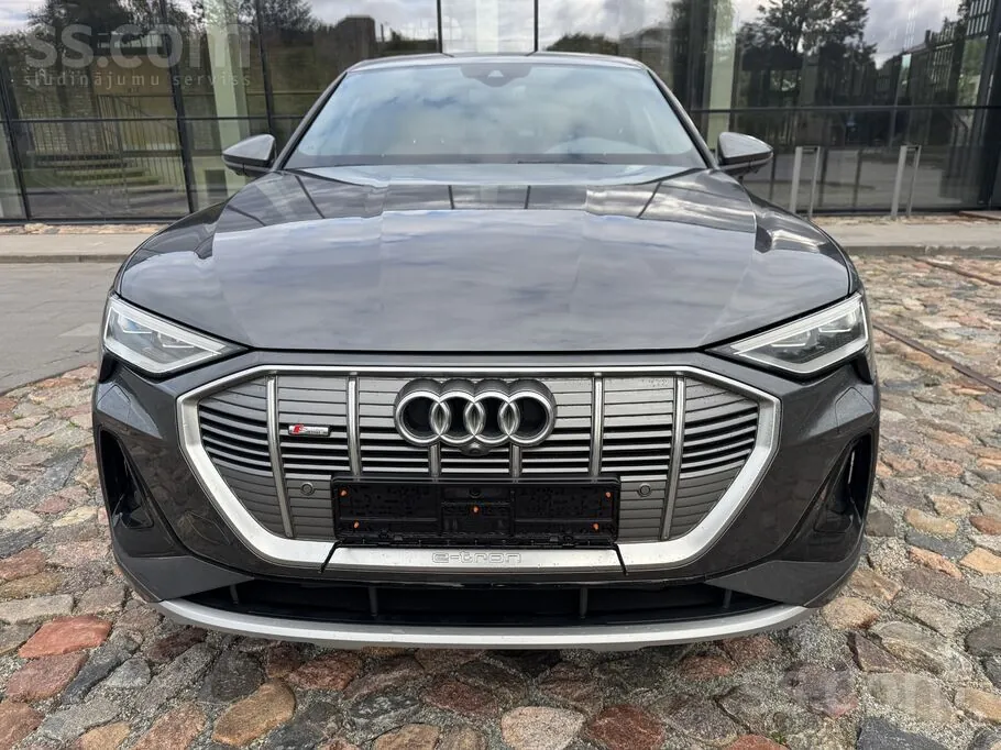 Audi E-Tron 2021 photo 3