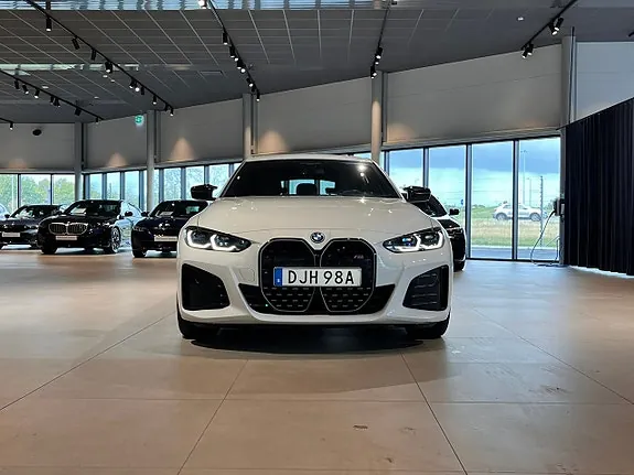 BMW I4 2024 photo 2
