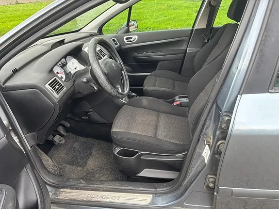 Peugeot 307 2008 photo 5