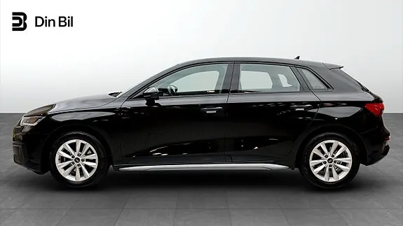 Audi A3 2024 photo 2