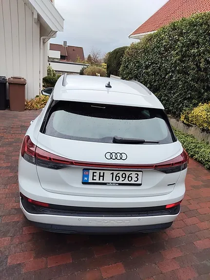 Audi Q4 E-Tron 2024 photo 3