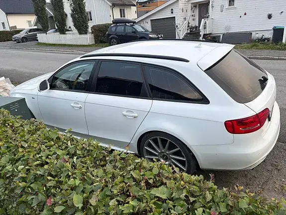 Audi A4 2009 photo 4
