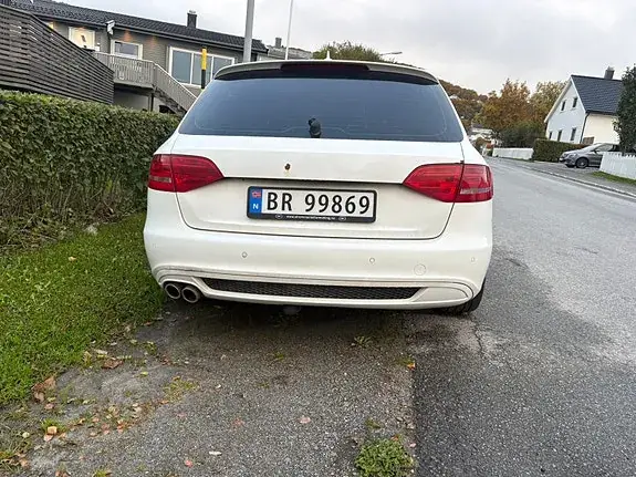 Audi A4 2009 photo 3