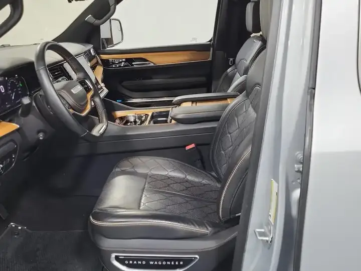 Jeep Grand Wagoneer 2022 photo 5