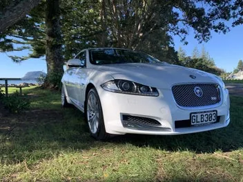 Jaguar Xf 2012 photo 3