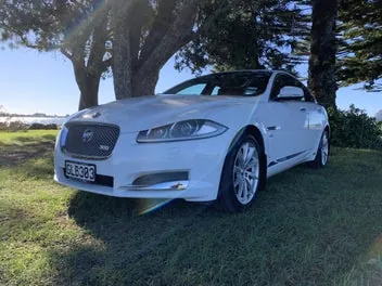 Jaguar Xf 2012 photo 2