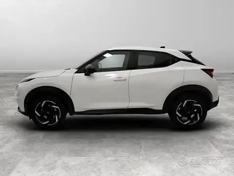 Nissan Juke 2023 photo 2