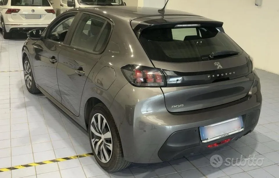 Peugeot 208 2023 photo 2
