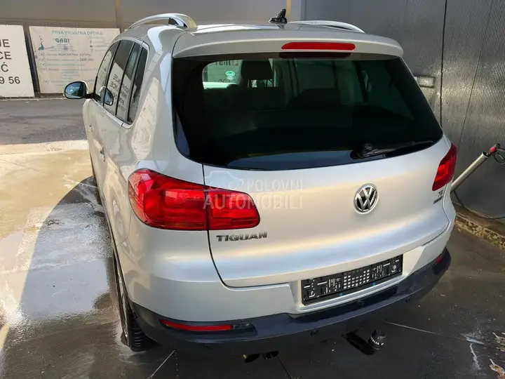 Volkswagen Tiguan 2012 photo 4