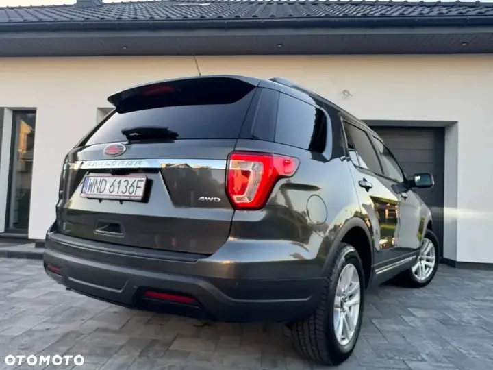 Ford Explorer 2019 photo 4