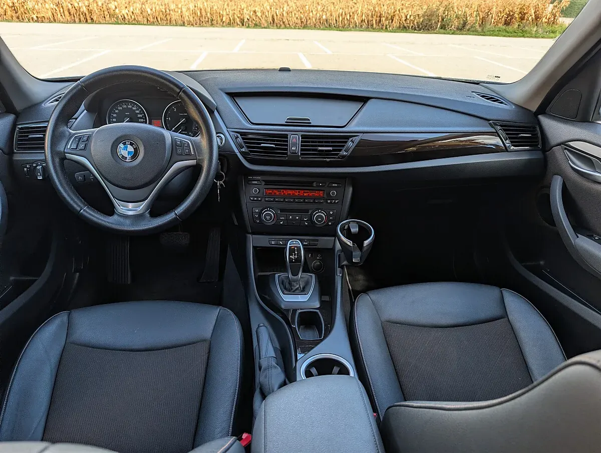 BMW X1 2013 photo 2
