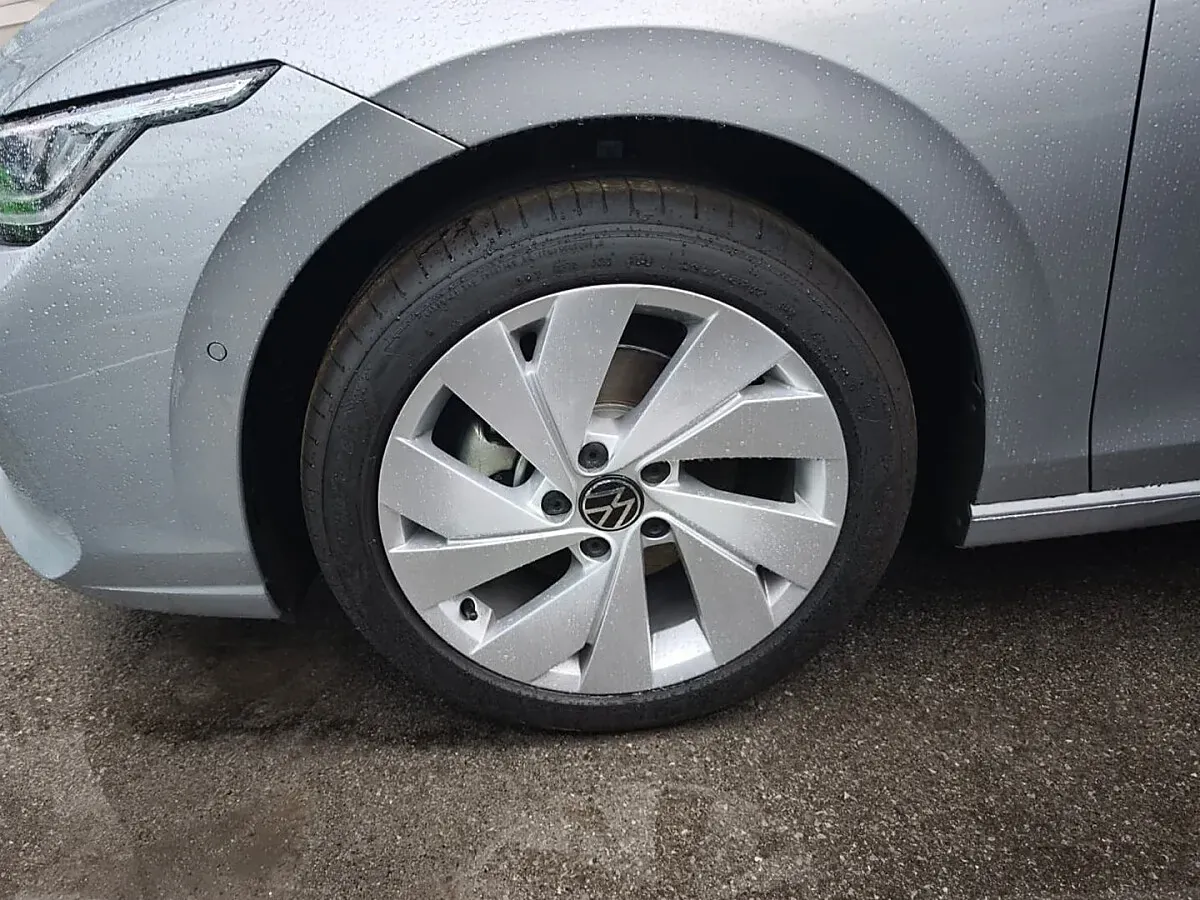 Volkswagen Golf 2026 photo 3