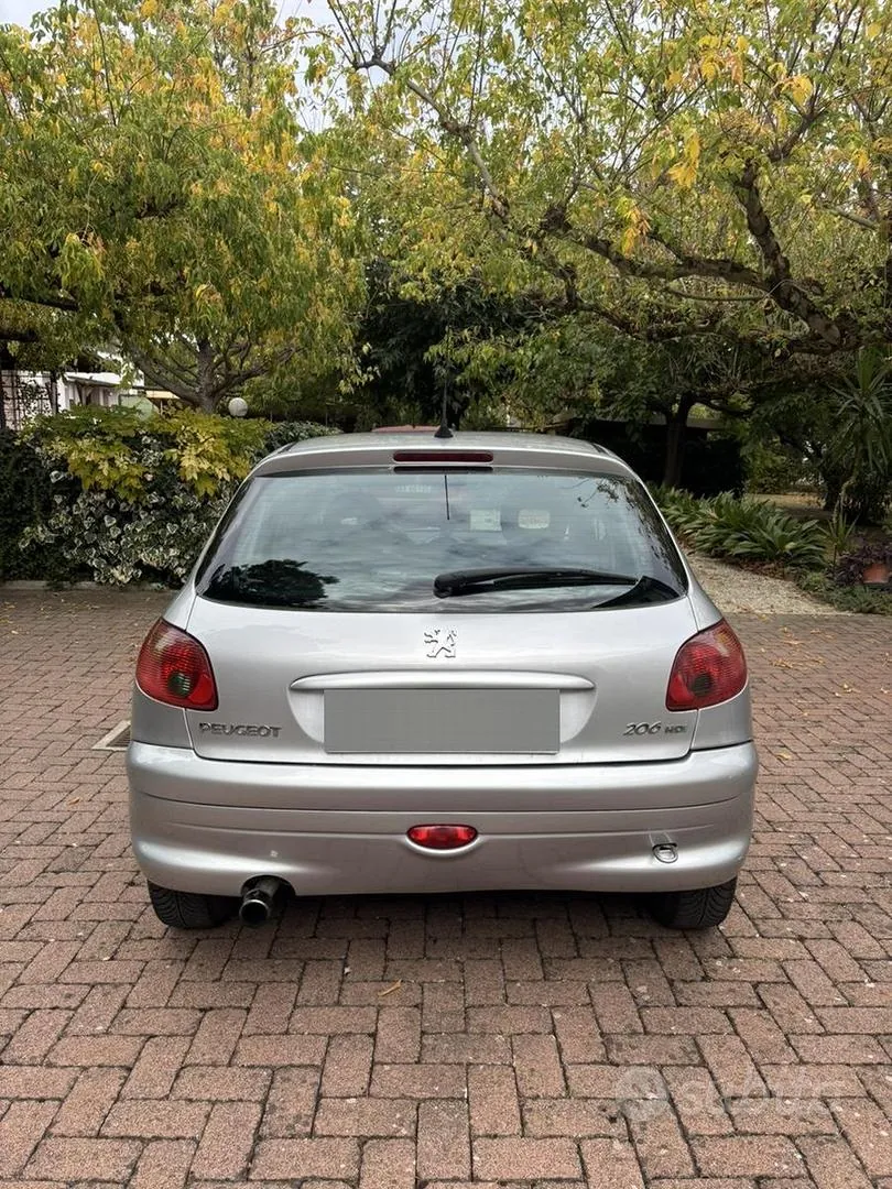 Peugeot 206 2007 photo 3