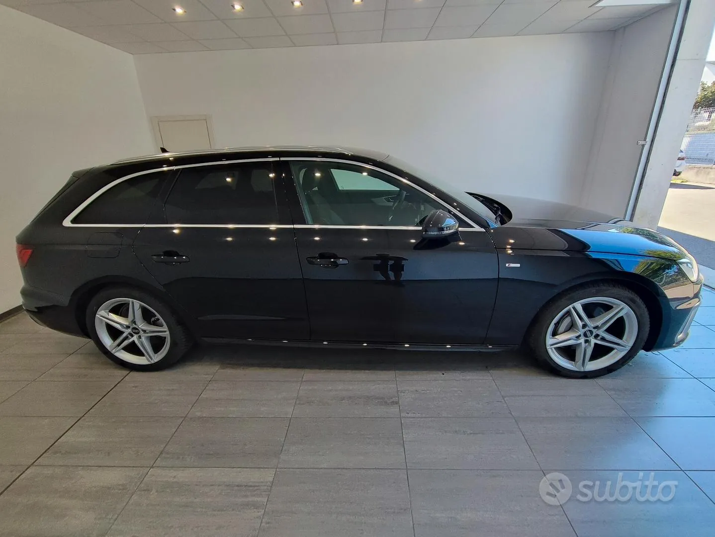 Audi A4 Avant 2024 photo 4