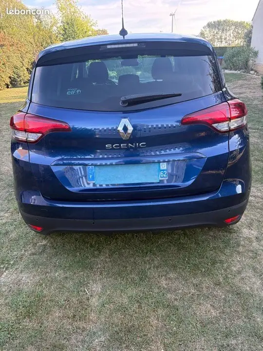 Renault Scenic 2019 photo 2