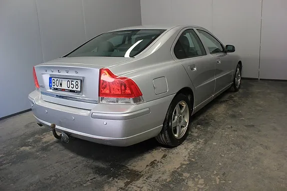 Volvo S60 2009 photo 4