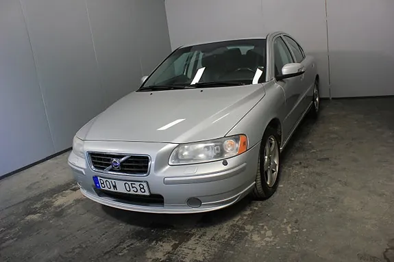 Volvo S60 2009 photo 2