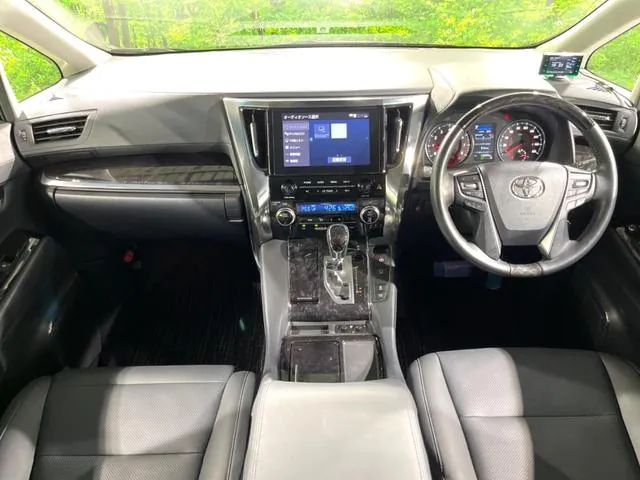 Toyota Alphard 2020 photo 2