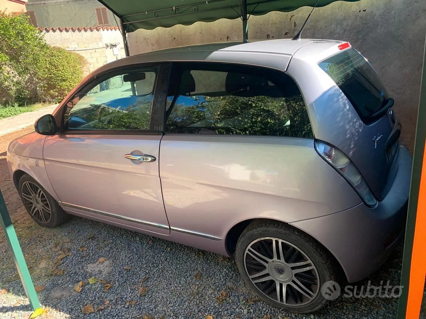Lancia Ypsilon 2010 photo 2